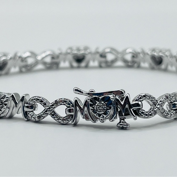 Beautiful MOM Diamond Accented Bracelet - Picture 6 of 8